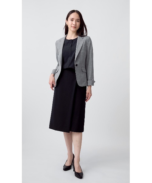 AOYAMA(アオヤマ)の「フレアスリーブブラウス【涼】【半袖】ストレッチ素材を使用したエレガントなフレア袖ブラウス(シャツ/ブラウス・レディース・ネイビー/ホワイト・M/L)」の9枚目の写真