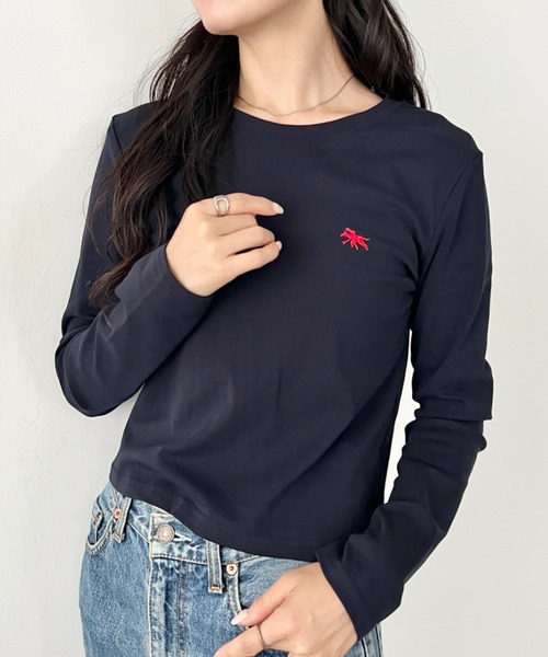 POLOCHAMPS（ポロチャンプス）の「POLOCHAMPS(ポロチャンプス)/長袖Tシャツ　短丈　カットソー　クルーネック（Tシャツ/カットソー・レディース・ダークグレー/ライトグレー/サックスブルー/パープル/ワインレッド/アイボリー/ベージュ/ホワイト/ネイビー/ブラック/ピンク・FREE）」の7枚目の写真