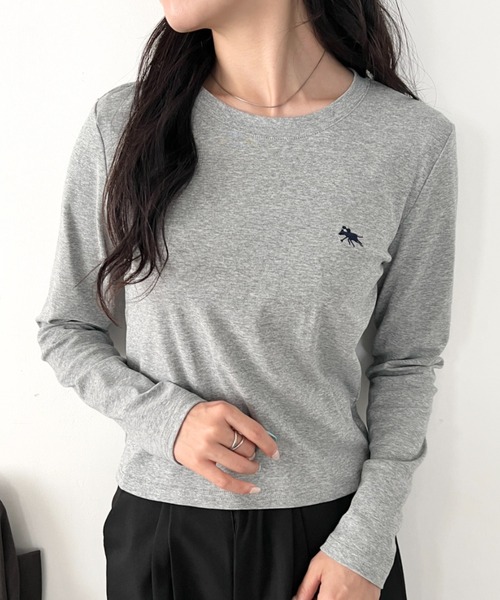 POLOCHAMPS（ポロチャンプス）の「POLOCHAMPS(ポロチャンプス)/長袖Tシャツ　短丈　カットソー　クルーネック（Tシャツ/カットソー・レディース・ダークグレー/ライトグレー/サックスブルー/パープル/ワインレッド/アイボリー/ベージュ/ホワイト/ネイビー/ブラック/ピンク・FREE）」の5枚目の写真