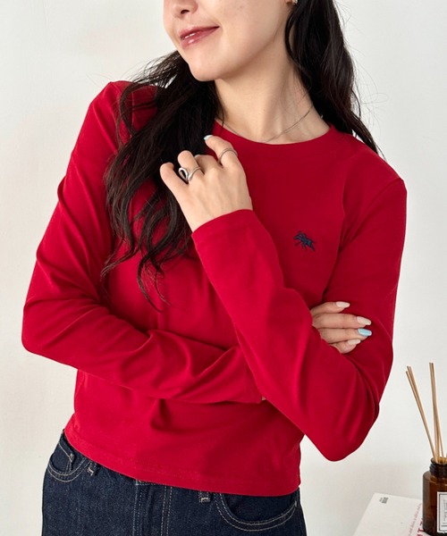 POLOCHAMPS（ポロチャンプス）の「POLOCHAMPS(ポロチャンプス)/長袖Tシャツ　短丈　カットソー　クルーネック（Tシャツ/カットソー・レディース・ダークグレー/ライトグレー/サックスブルー/パープル/ワインレッド/アイボリー/ベージュ/ホワイト/ネイビー/ブラック/ピンク・FREE）」の11枚目の写真