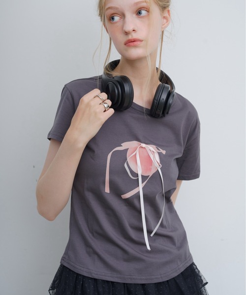 HEIREN(ヘイレーン)の「フロントリボンTee(Tシャツ/カットソー・レディース・ホワイト/ブラック・FREE)」の1枚目の写真