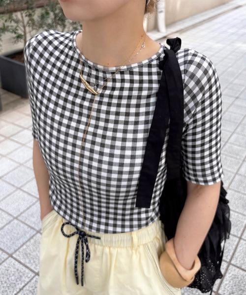 ISOOK(アイスー)の「ギンガムチェックストレッチTシャツ(comochi select) / カットソー 半袖 クルーネック(Tシャツ/カットソー・レディース・ブラック/レッド・FREE)」の6枚目の写真