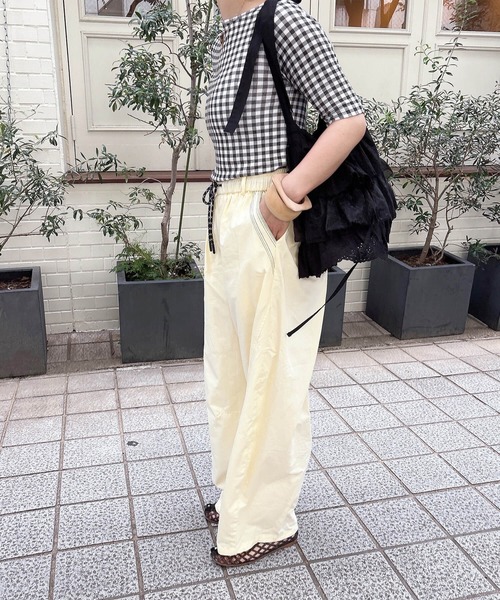 ISOOK(アイスー)の「ギンガムチェックストレッチTシャツ(comochi select) / カットソー 半袖 クルーネック(Tシャツ/カットソー・レディース・ブラック/レッド・FREE)」の9枚目の写真