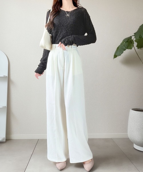 mily bilet(ミウィビレット)の「【mily bilet】ぽこぽこシアーが主役級。着るだけで旬顔に。シアーシャーリング袖ギャザーメローフリルカットソー(長袖)(Tシャツ/カットソー・レディース・ブラック/アイボリー系1/アイボリー系2/アイボリー・LARGE/MEDIUM/SMALL/X-LARGE)」の6枚目の写真