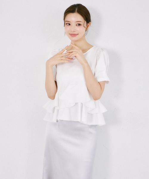 tocco closet(トッコ クローゼット)の「UVカット異素材アシメフリルリブカットプルオーバー(Tシャツ/カットソー・レディース・ブラック/ホワイト系/ブラック系/オフホワイト・M)」の6枚目の写真