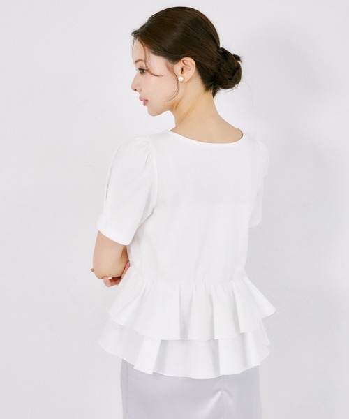 tocco closet(トッコ クローゼット)の「UVカット異素材アシメフリルリブカットプルオーバー(Tシャツ/カットソー・レディース・ブラック/ホワイト系/ブラック系/オフホワイト・M)」の9枚目の写真