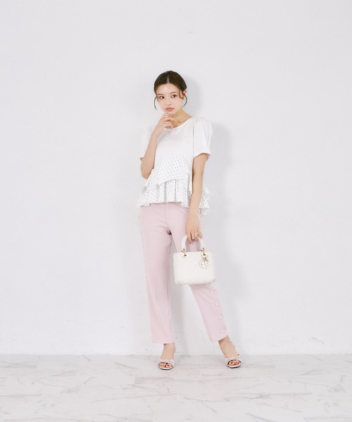 tocco closet(トッコ クローゼット)の「UVカット異素材アシメフリルリブカットプルオーバー(Tシャツ/カットソー・レディース・ブラック/ホワイト系/ブラック系/オフホワイト・M)」の11枚目の写真