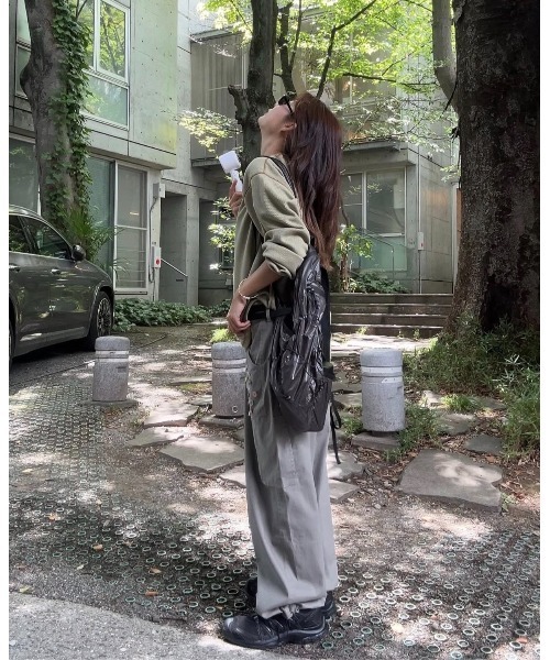 BROKEN BASE（ブロークンベース）の「Ripstop Sheer Compact Backpack / リップストップシアーコンパクトバックパック（バックパック/リュック・メンズ・ホワイト/チャコールグレー・フリー）」の9枚目の写真