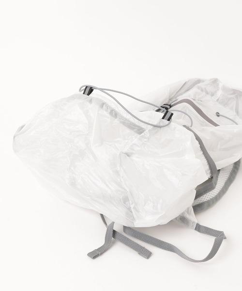 BROKEN BASE（ブロークンベース）の「Ripstop Sheer Compact Backpack / リップストップシアーコンパクトバックパック（バックパック/リュック・メンズ・ホワイト/チャコールグレー・フリー）」の5枚目の写真
