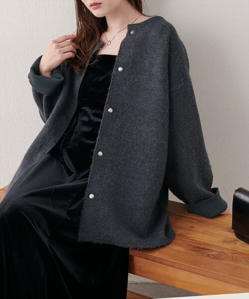 natural couture(ナチュラルクチュール)の「ウール混ニットコート(ノーカラーコート・レディース・チャコールグレー/ブラック/ライトベージュ・FREE)」の7枚目の写真