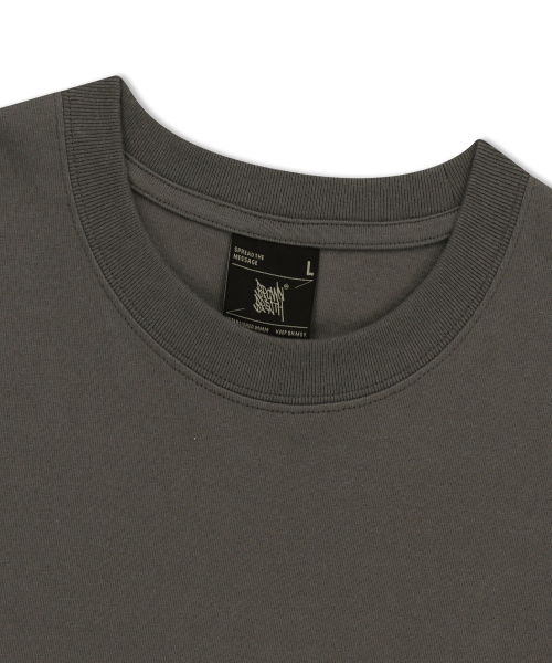 BROWNBREATH(ブラウンブレス)の「BB 20TH MESSAGE TAG LONGSLEEVE - BROWN(Tシャツ/カットソー・レディース・その他・X-LARGE/LARGE/MEDIUM/SMALL)」の3枚目の写真