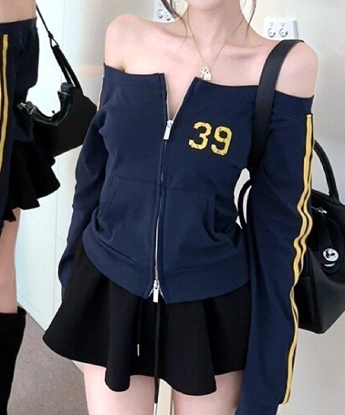 SHEENA(シーナ)の「【秋冬新作】ラインスリーブダブルジップオフショルトップス(Tシャツ/カットソー・レディース・ネイビー/ブラック・M)」の12枚目の写真