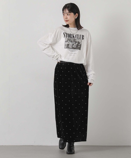 Gready Brilliant(グレディブリリアン)の「ベロア刺繍タイトスカート(スカート・レディース・ブラック・FREE)」の2枚目の写真