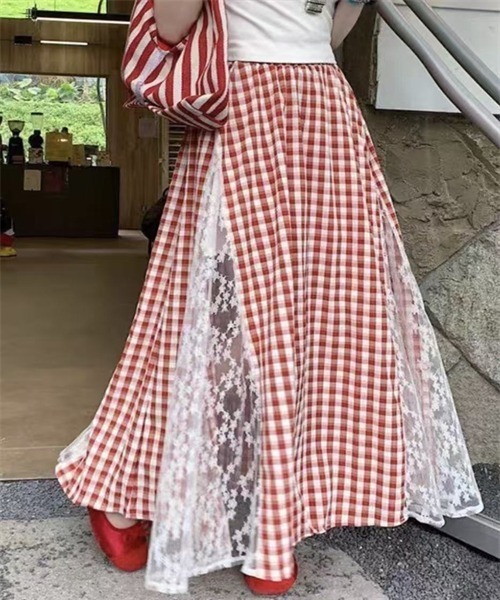 FREE STYLISTS(フリー スタイリスト)の「韓国風レース切り替えギンガムチェックロングスカート(スカート・レディース・ブルー/ブラック/レッド・M/L)」の3枚目の写真