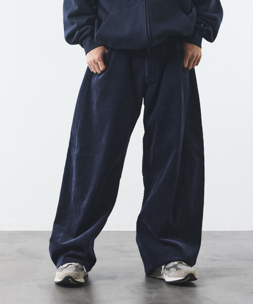 FREAK'S STORE(フリークスストア)の「ワンウォッシュ コーデュロイ カーブパンツ(その他パンツ・メンズ・ブラック/ネイビー/ブラウン/オリーブ・LARGE/MEDIUM/SMALL)」の4枚目の写真