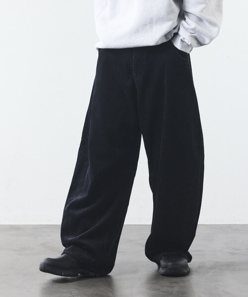 FREAK'S STORE(フリークスストア)の「ワンウォッシュ コーデュロイ カーブパンツ(その他パンツ・メンズ・ブラック/ネイビー/ブラウン/オリーブ・LARGE/MEDIUM/SMALL)」の2枚目の写真