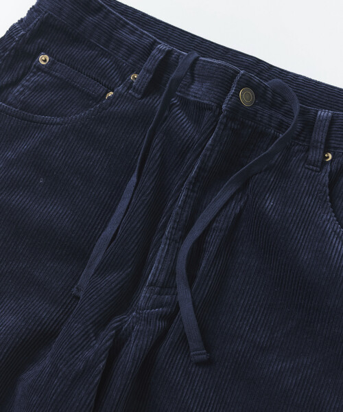 FREAK'S STORE(フリークスストア)の「ワンウォッシュ コーデュロイ カーブパンツ(その他パンツ・メンズ・ブラック/ネイビー/ブラウン/オリーブ・LARGE/MEDIUM/SMALL)」の17枚目の写真