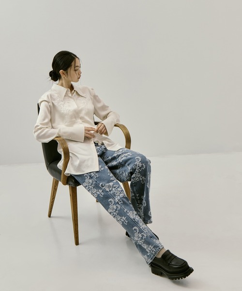 FETICO(フェティコ)の「【FETICO/フェティコ】《STUDIOUS別注》 EMBROIDERY SATIN SHIRT(シャツ/ブラウス・レディース・ホワイト/ブラック・FREE)」の20枚目の写真