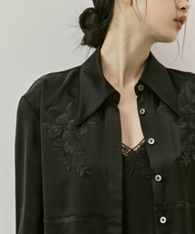 FETICO（フェティコ）の「【FETICO/フェティコ】《STUDIOUS別注》 EMBROIDERY SATIN SHIRT（シャツ/ブラウス）」
