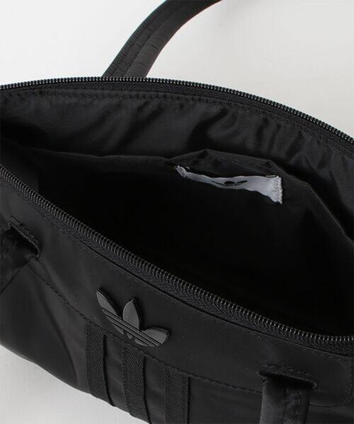 adidas Originals(アディダスオリジナルス)の「adidas Originals/アディダスオリジナルス/BOWLING BAG SATIN/ボウリング バッグ サテン(トートバッグ・レディース・ブラック・F)」の3枚目の写真