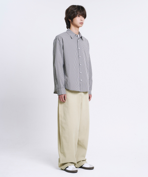 MOOVN(ムブン)の「カーブドワイドチノパンツ ベージュ(その他パンツ・レディース・その他・SMALL/MEDIUM/LARGE)」の3枚目の写真