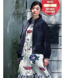 SUPER HAKKA（スーパーハッカ）の「別珍アネモネ線画単色刺繍ジップアップブルゾン（ブルゾン）」