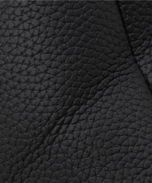 merlot plus(メルロープリュス)の「ウッドボールタッセル付き三角バッグ2172(ハンドバッグ・レディース・グレー/ブラック/ベージュ/ピンク/アイボリー・FREE)」の10枚目の写真