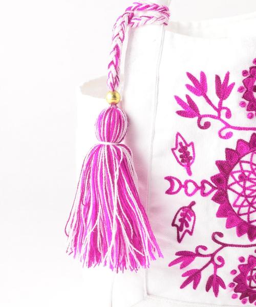 coen（コーエン）の「【『リンネル』6月号掲載・Market】エンブロイダリーミニトートバッグ（トートバッグ・レディース・ブラック/ピンク/コバルトブルー・FREE）」の7枚目の写真