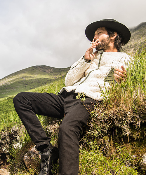 glamb（グラム）の「Sandy skinny denim（デニムパンツ・メンズ・インディゴブルー/ブラック・4/1/3/2/0）」の18枚目の写真