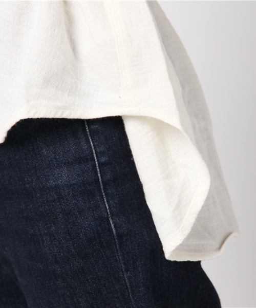 LBC（エルビーシー）の「ウエストリボンブラウス                   （シャツ/ブラウス・レディース・ベージュ/ホワイト/グリーン・LARGE/MEDIUM）」の7枚目の写真