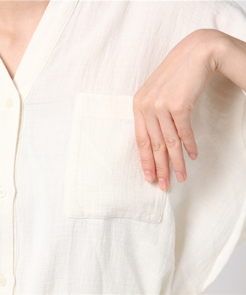 LBC（エルビーシー）の「ウエストリボンブラウス                   （シャツ/ブラウス・レディース・ベージュ/ホワイト/グリーン・LARGE/MEDIUM）」の8枚目の写真