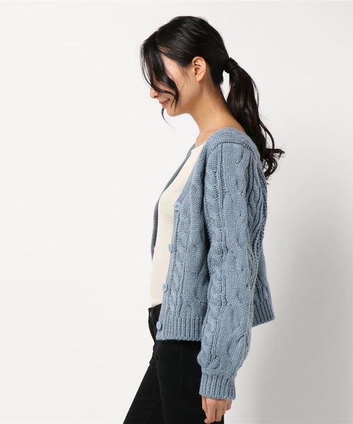 archives(アルシーヴ)の「2WAYケーブルカーデ(ニット/セーター・レディース・オフホワイト/グレー/ブルー/ピンク・MEDIUM)」の5枚目の写真