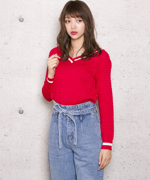 LUGG NAGG(ラグナグ)の「【Jewelobe/ ジュエローブ】タック編み Vネックニットトップス(ニット/セーター・レディース・ブラック/レッド/ブルー/グリーン・FREE)」の1枚目の写真