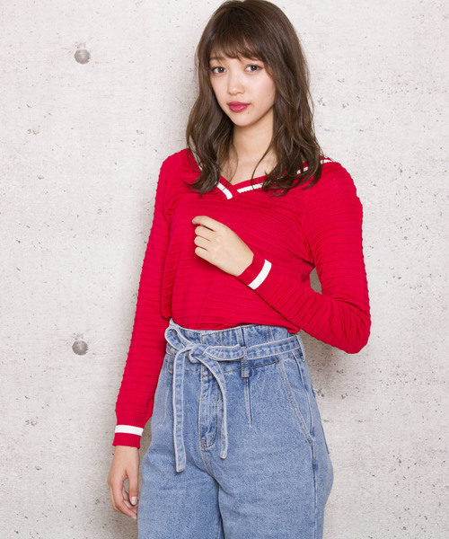LUGG NAGG(ラグナグ)の「【Jewelobe/ ジュエローブ】タック編み Vネックニットトップス(ニット/セーター・レディース・ブラック/レッド/ブルー/グリーン・FREE)」の11枚目の写真