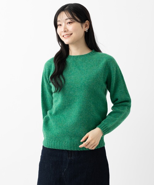 Harley of Scotland(ハーレーオブスコットランド)の「Harley of Scotland クルーネックセーター スーパーソフトウール(ニット/セーター・レディース・ライトブルー/ダークグリーン/ネイビー/ブルー/グリーン/ライトグリーン/ボルドー/ラベンダー/ライトパープル/グリーン系その他/チャコール/ライトピンク/ダークブラウン/アッシュブラウン/ベージュ/モカ/クリーム/イエロー/オリーブ/レッド/ブルー系/ブラウン/ホワイト/ライトグレー/シルバー/ピンク/ライトオリーブ/チェリーピンク/キャメル/ライトカーキ/ロイヤルブルー/グリーン系/ネイビー系/アクア/レモンイエロー/ブラウン系/パープル/レッド系その他/スカイブルー/エメラルド/グレイッシュブルー/モスグリーン・34/36/38/40)」の13枚目の写真