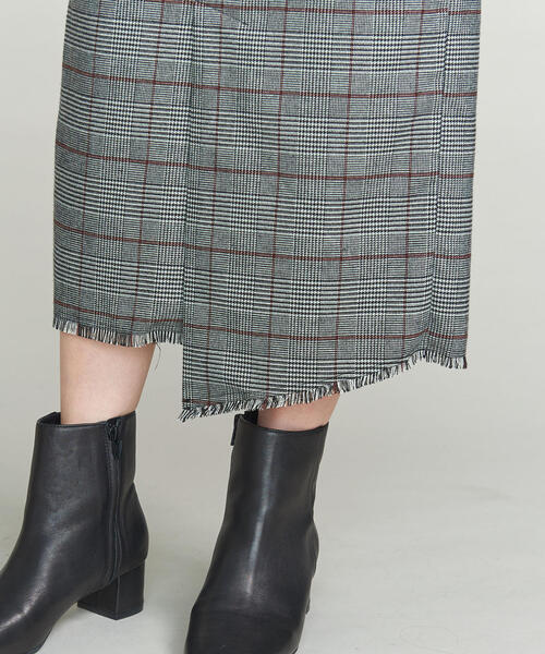 BEAUTY&YOUTH UNITED ARROWS（ビューティーアンドユースユナイテッドアローズ）の「BY チェックアシンメトリータイトスカート ◆（スカート・レディース・グレー・MEDIUM/SMALL）」の12枚目の写真