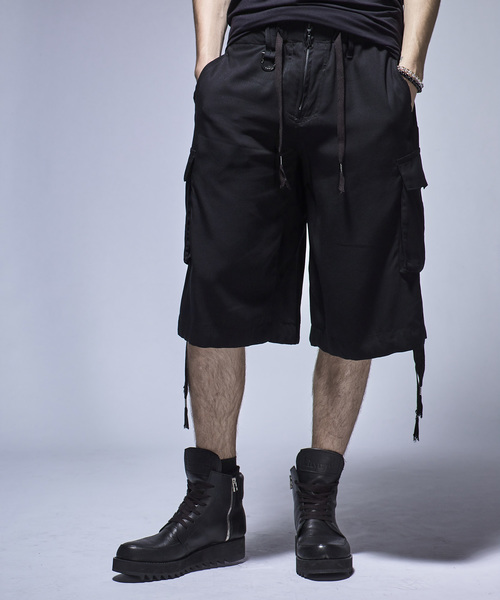 kiryuyrik(キリュウキリュウ)の「SharringShortCargoPants(その他パンツ・メンズ・ブラック・LARGE/MEDIUM/SMALL)」の1枚目の写真