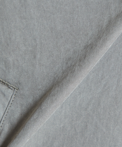 ABAHOUSE GRAY（アバハウスグレイ）の「【展開店舗限定】ピーチサテンブルゾン（ブルゾン・メンズ・ネイビー/カーキ・46/48/50）」の4枚目の写真
