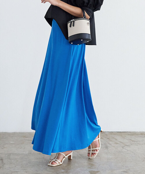 KOBE LETTUCE（コウベレタス）の「[ロング丈・マキシ丈]カットソーマキシフレアスカート（スカート・レディース・ブラック/ベージュ/ネイビー/オレンジ/ミント/モカ/イエロー系/チャコール/カーキ/グレー系1/ブラウン系/ブルー/プラム/ブルー系/テラコッタ/グレー系・2/1/L2/L1）」の13枚目の写真