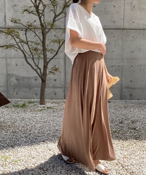 KOBE LETTUCE（コウベレタス）の「[ロング丈・マキシ丈]カットソーマキシフレアスカート（スカート・レディース・ブラック/ベージュ/ネイビー/オレンジ/ミント/モカ/イエロー系/チャコール/カーキ/グレー系1/ブラウン系/ブルー/プラム/ブルー系/テラコッタ/グレー系・2/1/L2/L1）」の18枚目の写真