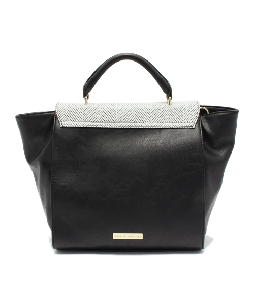 Soareak（ソアリーク）の「【DANIELLE NICOLE】JADIA SATCHEL（ショルダーバッグ・レディース・ブラック/ライトピンク・FREE）」の4枚目の写真