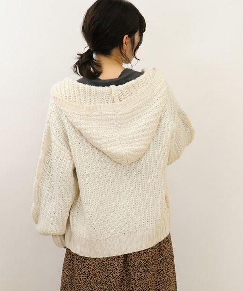tiptop（ティップトップ）の「ケーブル編みジップフーディー（パーカー・レディース・アイボリー/ブラウン/グレイッシュベージュ/スモークピンク・FREE）」の7枚目の写真