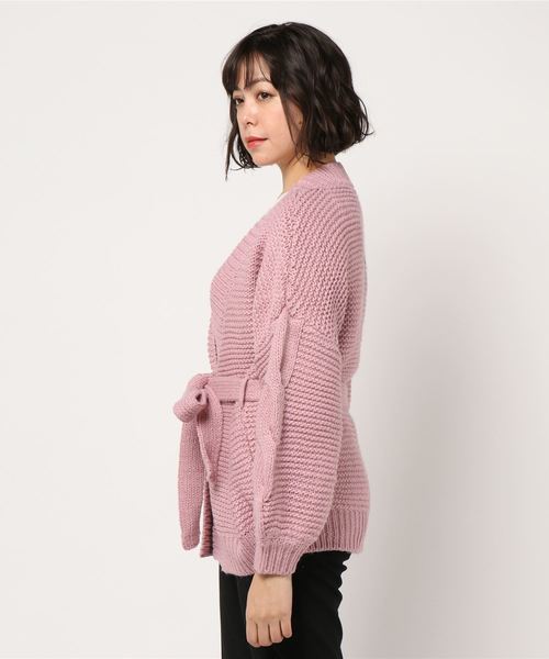STYLEBLOCK(スタイルブロック)の「アイスランド糸ベルト付きビッグシルエットケーブルカーディガン(カーディガン/ボレロ・レディース・ブラック/ベージュ/ピンク/アイボリー/ブラウン系その他・M)」の6枚目の写真