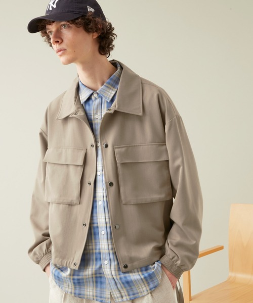 EMMA CLOTHES（エマクローズ）の「オーバーサイズ 袖ボリューム オーバーサイズ フライト コーチ ジャケット/CPOショート/ヨーク/ロングブルゾン EMMA CLOTHES（ブルゾン・メンズ・ブラック/ネイビー/ブラウン系その他4/ベージュ系その他3/ブルー系その他2/ブラック系その他/グレー系その他5/グレー系その他2/ブラウン系その他2/ブルー系その他3/ベージュ系その他/グレー系その他4/グレー系その他/ブラウン系その他/ブラウン系その他3/グレー系その他3/グレー系その他6/ブルー系その他4/ベージュ系その他4/ブルー系その他/ブラック系その他2/ブラウン系その他5/ベージュ系その他2/ライラック/ホワイト/ライトグレー・S/M/L/Lsize/Msize/FREE）」の19枚目の写真