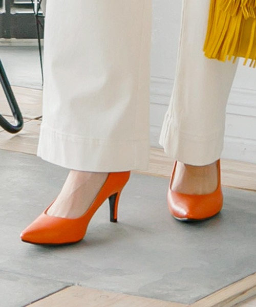 KOBE LETTUCE（コウベレタス）の「ポインテッドトゥ7ｃｍヒールパンプス（パンプス・レディース・ブラック/ベージュ/ターコイズブルー/シルバー/ラベンダー/ホワイト系その他/ブラック系その他/オレンジ系その他/グレイッシュベージュ/マスタード/アイボリー/ブラウン系その他/ブラック系その他2/ベージュ系その他/グリーン系その他3/その他/キャメル・LL/S/M/L）」の15枚目の写真