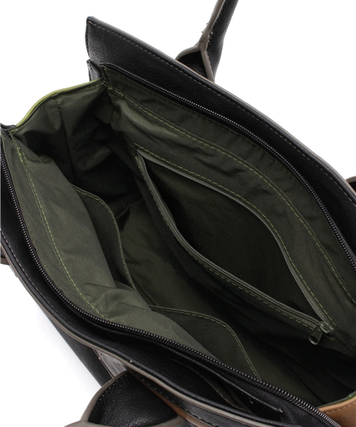 Another Edition（アナザーエディション）の「AE カブセQLT　TOTE ◆（ショルダーバッグ・レディース・ブラック/ネイビー・フリー）」の4枚目の写真