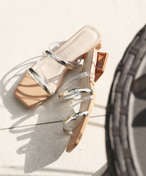 VIVIAN(ヴィヴィアン)の「クリアヒールスクエアトゥメニー華奢ストラップサンダル(サンダル・レディース・ブラック/ベージュ/アンティークゴールド/ブラック系その他2/ホワイト系その他5/パイソン/キャメル/ホワイト×ライム/クリアブラック/イエローゴールド/グリーン/オリーブ×ブラック/イエロー/ライトグレー/シルバー・LL/S/M/L)」の13枚目の写真