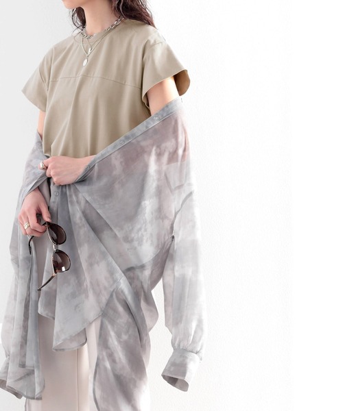 classicalelf（クラシカルエルフ）の「裾ふわり。大人レディ、裾フレアクルーネックカットソー（Tシャツ/カットソー・レディース・ブラック/カーキ/グレイッシュベージュ/ホワイト/モカ・XXX-LARGE/MEDIUM/X-LARGE）」の11枚目の写真