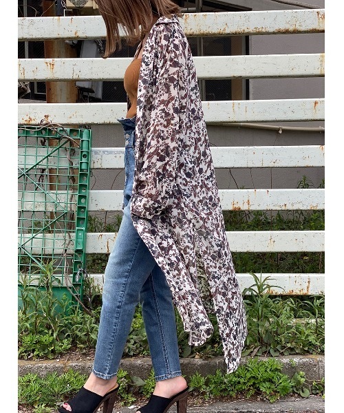 one way（ワンウェイ）の「ペイズリーシアーガウン（その他アウター・レディース・ホワイト/ブラウン/ネイビー・FREE）」の2枚目の写真