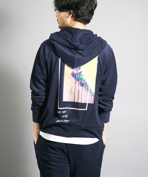 Bling Leads(ブリングリーズ)の「Bling Leads/パイル風景写真ZIPパーカー(パーカー・メンズ・ブラック/ネイビー・LARGE/MEDIUM)」の15枚目の写真